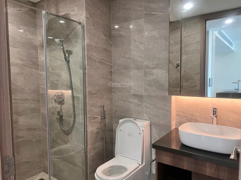 Cần cho thuê gấp căn 2pn giá 35tr/tháng tại thảo điền green.  0902 365 *** hà
