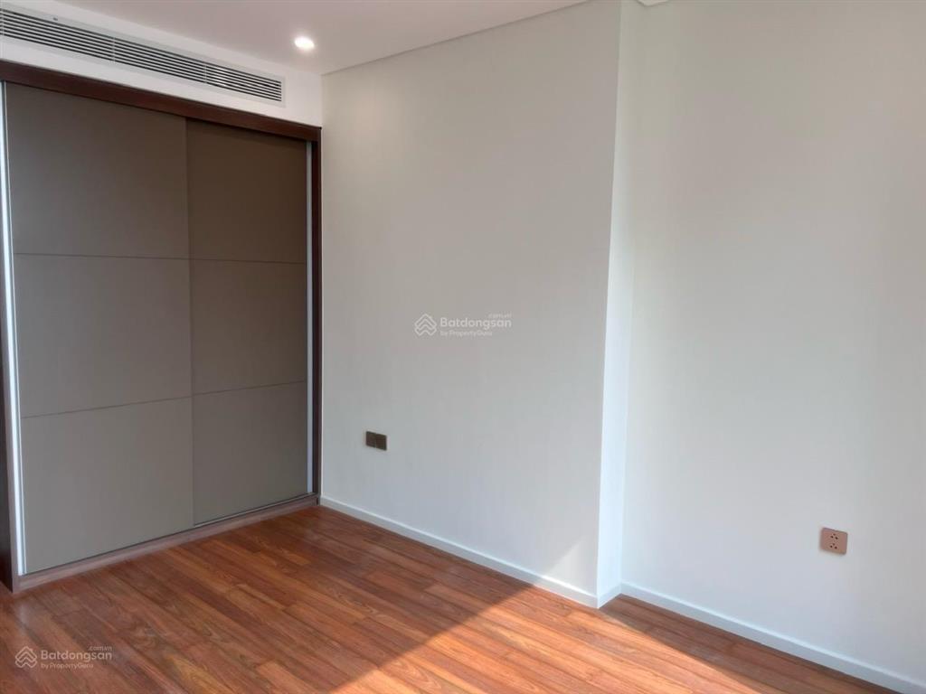 Chính chủ gửi cho thuê 2pn nội thất cơ bản, giá 35tr/tháng,  0902 365 *** hà