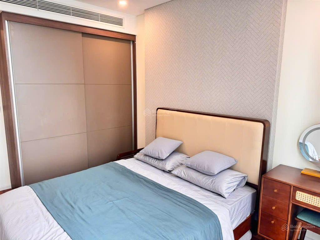 Chuyên cho thuê  căn hộ thảo điền green  1pn  giá 28 triệu (bao phí) call 0902 365 *** ms hà