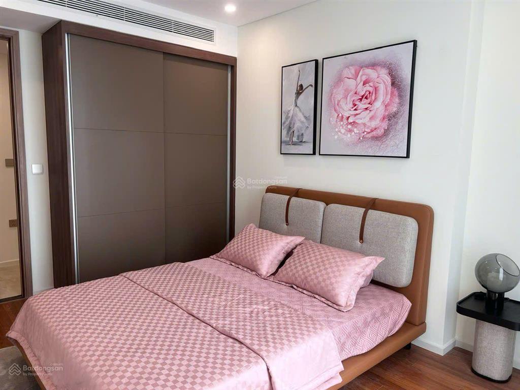 Cần cho thuê gấp  2 phòng ngủ  40 triệu  thảo điền green  call 0902 365 *** ms hà