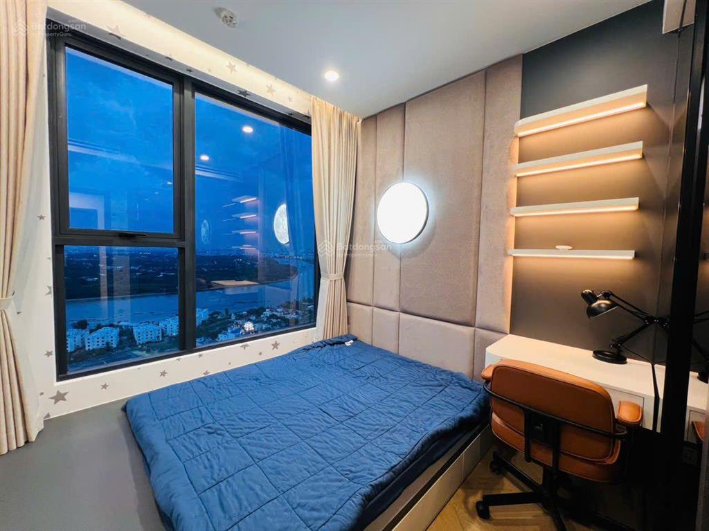 Bán gấp  căn hộ lumiere  3 phòng ngủ  90m2  full nội thất  lầu cao  view sông