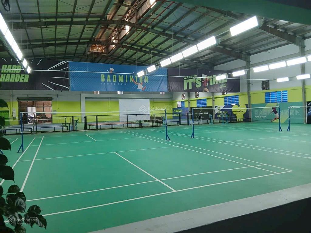 Cho thuê kho 1400m nền sơn sạch sẽ , mái cao 8m. đường xe cont về đêm. ngã 4 ga. q12