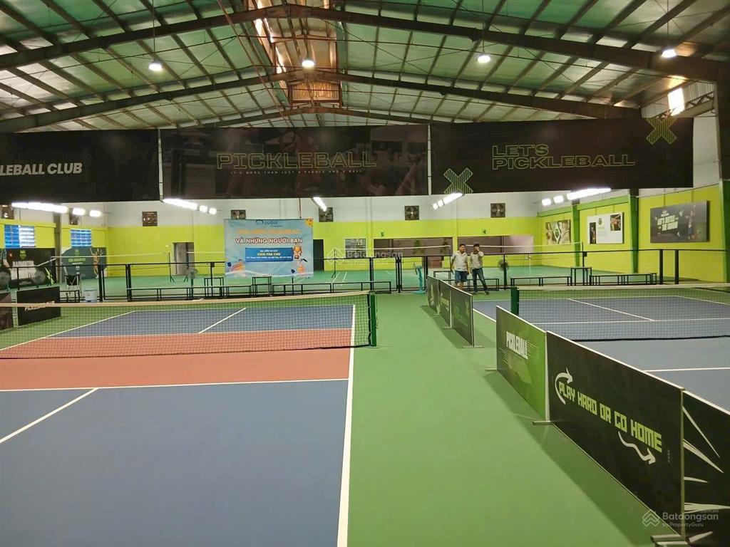 Cho thuê kho 1400m nền sơn sạch sẽ , mái cao 8m. đường xe cont về đêm. ngã 4 ga. q12