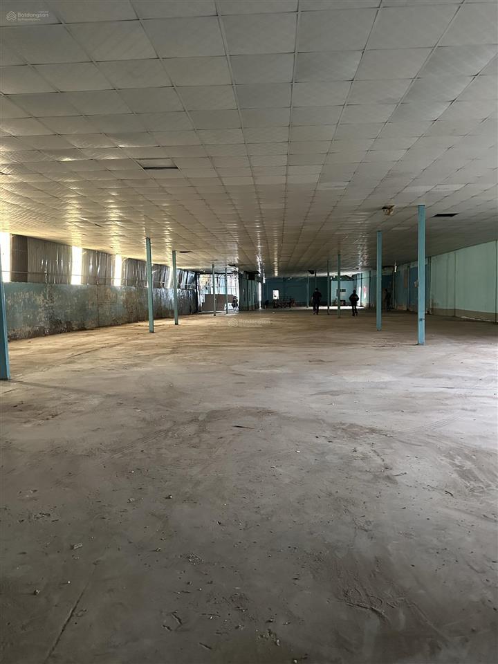 Cho thuê kho xưởng q12. hocmon đa dạng diện tích . dọc quốc lộ 1a với nhiều vị trí phù hợp .