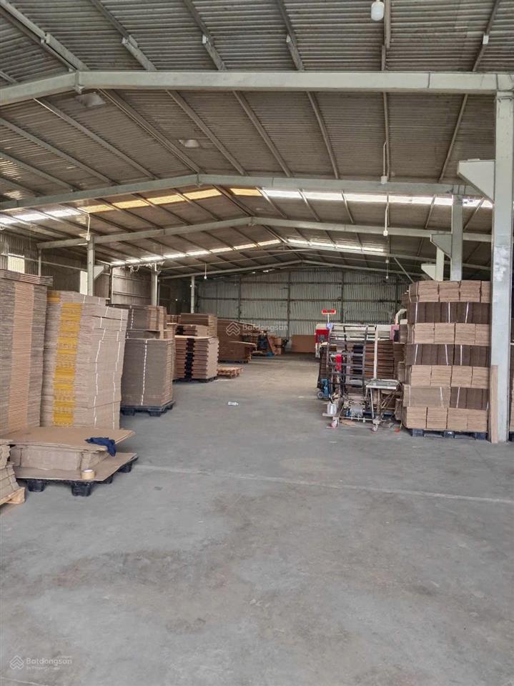 Cho thuê kho gần hết hạn hợp đồng tại lê thị riêng, thới an, q12. đường xe cont 24/7. tổng 1400m2