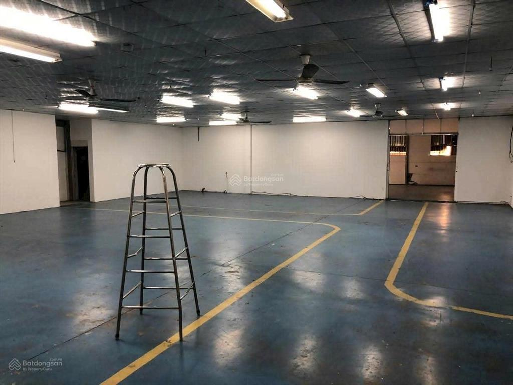 Cho thuê nhà xưởng 1000m có pccc. đường xe cont. tại lê văn khương.