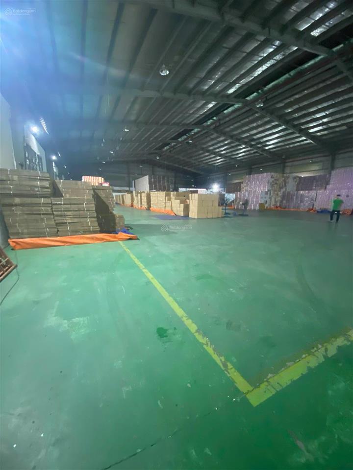 Cho thuê kho xưởng 2.070m2 đường cn13 trong kcn tân bình