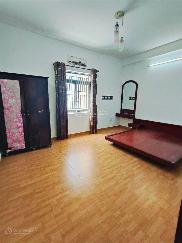 Nhà mặt tiền 4 tầng view công viên  ngay đại học kinh tế tphcm  5x20  8,4 tỷ