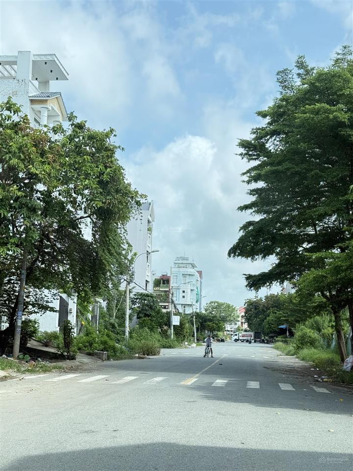 Bán đất 81m2 kdc phong phú 5  bình chánh