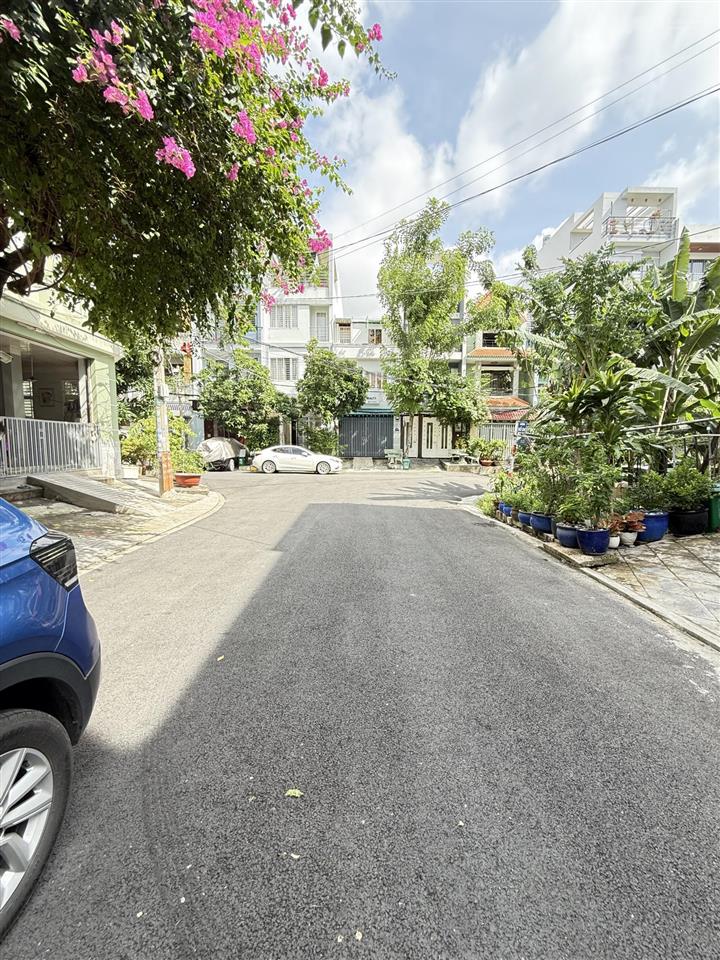 Bán đất 81m2 kdc phong phú 5  bình chánh
