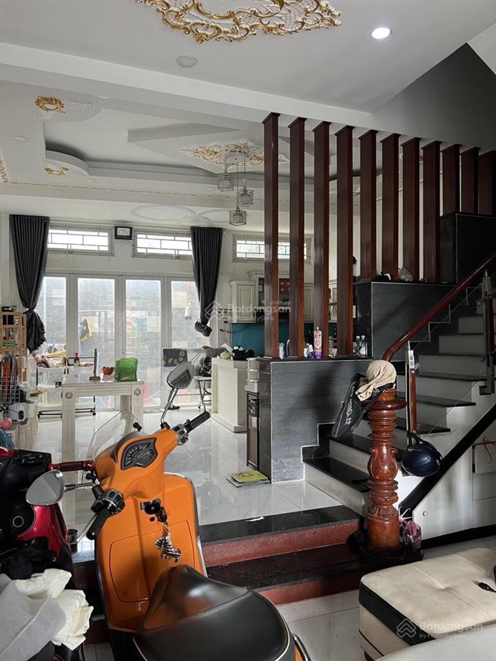 Mặt tiền kinh doanh đa ngành nghề đường phú định giá 9 tỷ