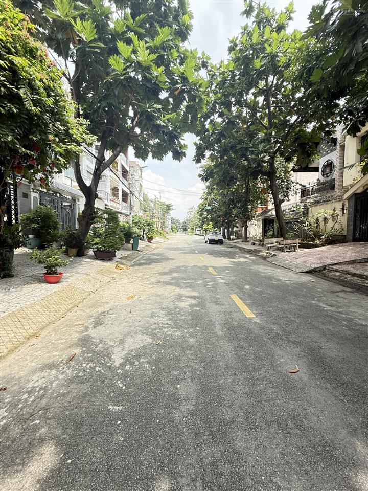Bán đất sổ đỏ cá nhán kdc phong phú 5 bình hưng