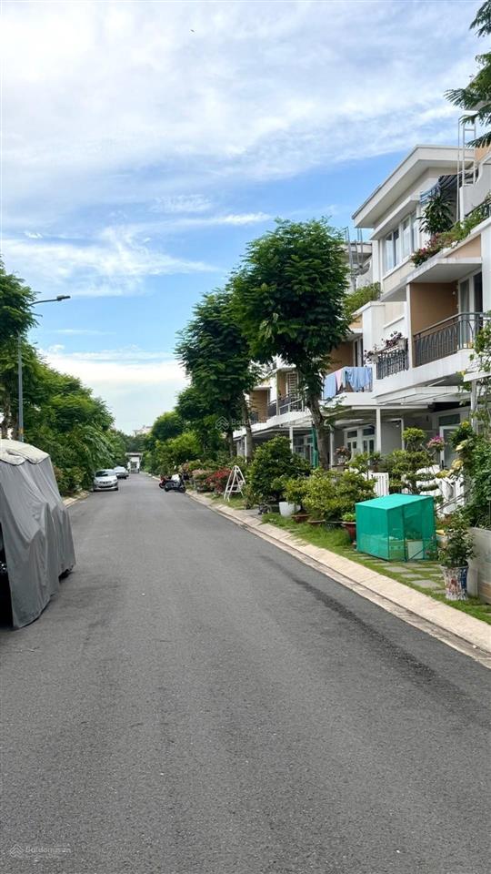 Kdc phong phú 4  80m2 giá 7,8 tỷ