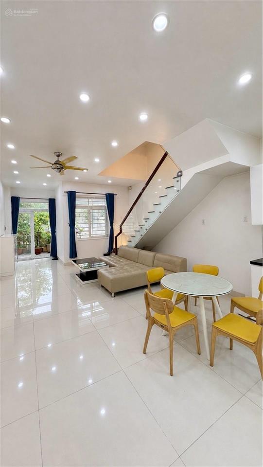 Kdc phong phú 4  80m2 giá 7,8 tỷ