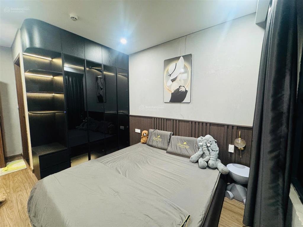 Căn hộ 2pn đầy đủ nội thất cao cấp, dt 70m2, giá nhỉnh 3 tỷ tại fpt plaza 2   ngay 0932 406 ***