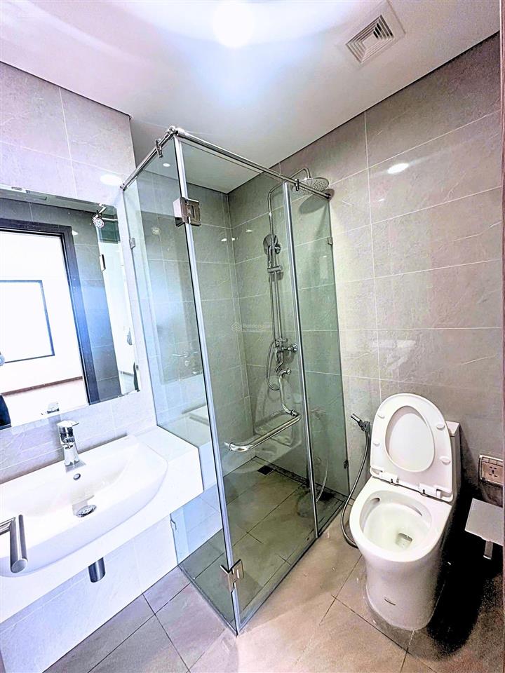 Bán căn hộ 2pn, hướng đông, view cực đẹp tại chung cư fpt plaza 3 mới nhận bàn giao   0932 406 ***