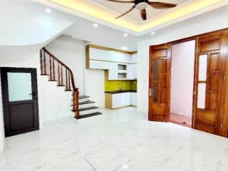 Nhà liên mạc bắc từ liêm 32m2, gần cầu thượng cát, gần dự cảnh quan sông hồng giá chỉ 5 x tỷ