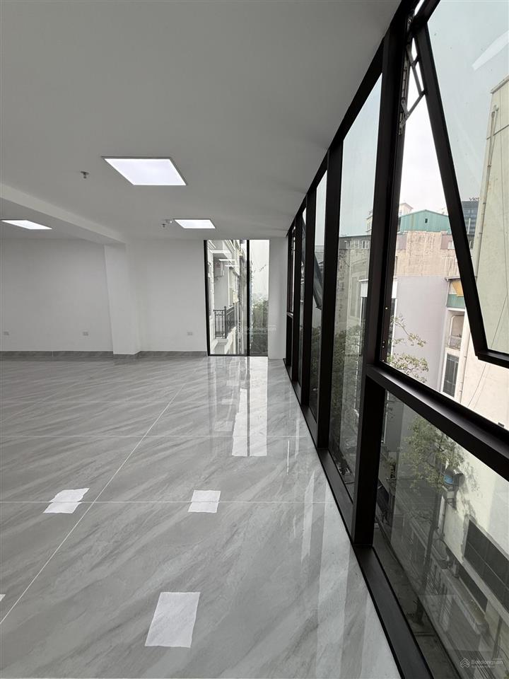 Chính chủ bán nhà 24 đường lê đức thọ từ liêm toà văn phòng 118m2 x 11 tầng , dòng tiền 300tr/tháng