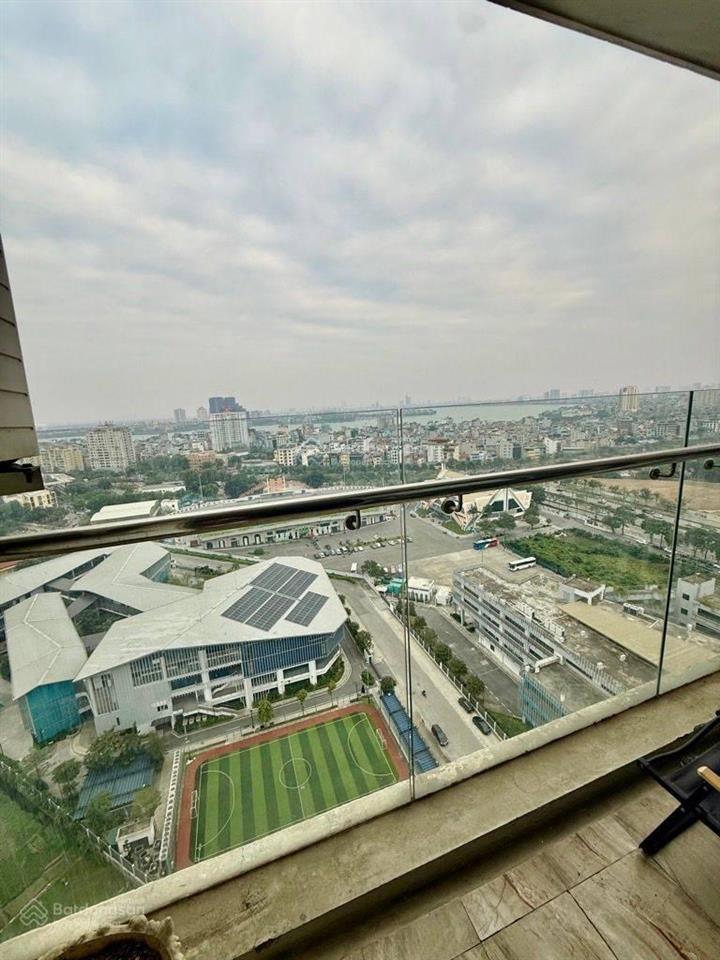 Chính chủ bán chung cư ngoại giao đoàn no4 lô góc 152m2 , 4 phòng ngủ view hồ tây  nhà đẹp ở ngay