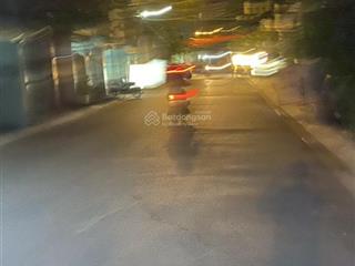 Bán nhà đường lê thị hồng góc 2mt ngang 18m giá 32 tỷ