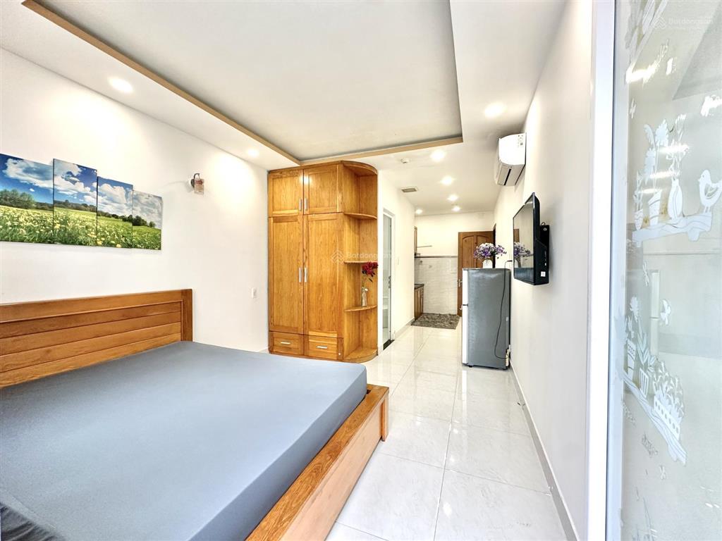 Căn hộ ban công full tiện nghi đ. lê văn sỹ q3  hẻm ô tô, thang máy bảo vệ 24/7