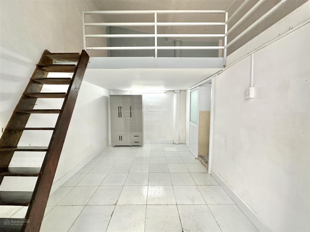 Cho thuê kiot 20m² + gác lửng tách bếp sân trước rộng thoáng gần công viên làng hoa gò vấp