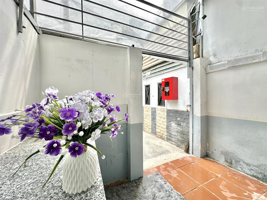 Cho thuê kiot 20m² + gác lửng tách bếp sân trước rộng thoáng gần công viên làng hoa gò vấp
