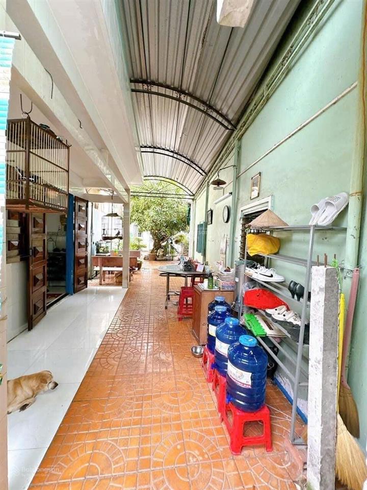 Bán nhà cấp 4 sân vườn hẻm 72 đường nguyễn thị minh khai p. tân an