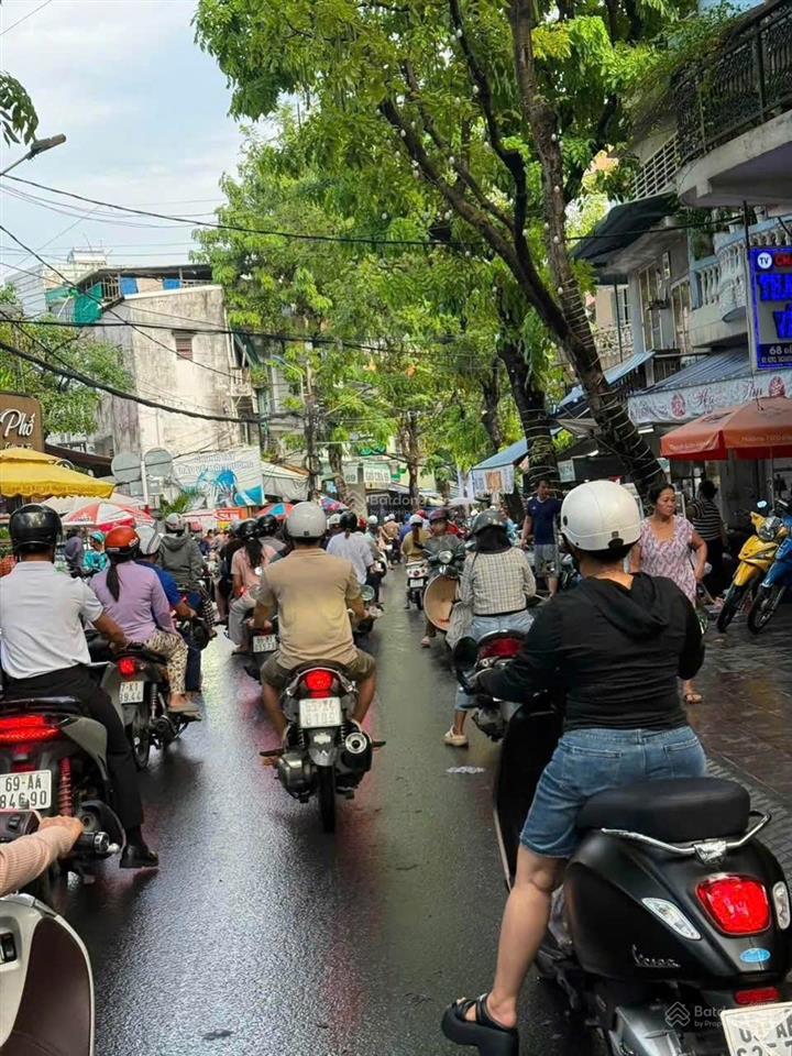Bán nhà lầu mặt tiền đường đề thám trung tâm quận ninh kiều