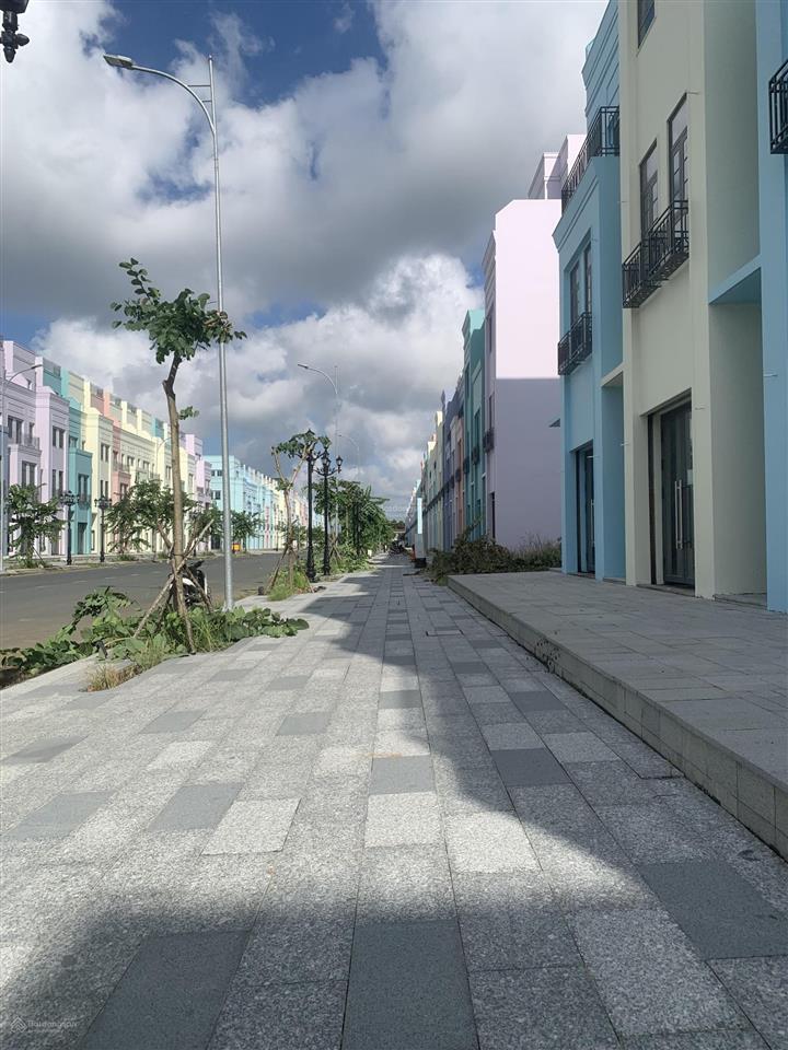 Bán nhà phố mặt tiền đường đinh công trứ kdc ngân thuận  bình thuỷ