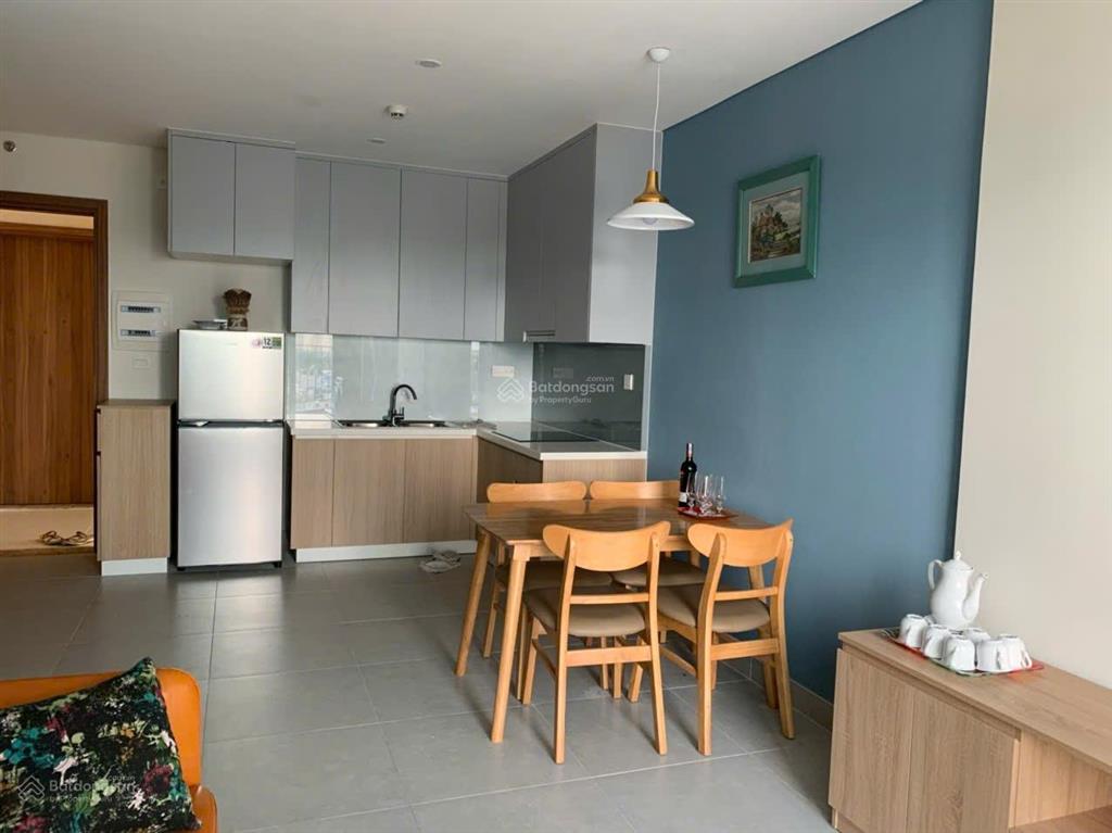 Cho thuê căn 2pn 1wc 58m2 giá 11tr/th mới full nt view đẹp q1, gần kế trung tâm q1,3,4,5,6,7,8