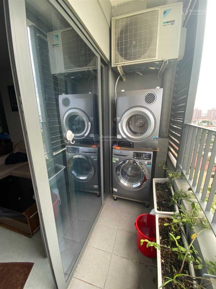 Cho thuê căn 2pn 1wc 58m2 giá 11tr/th mới full nt view đẹp q1, gần kế trung tâm q1,3,4,5,6,7,8