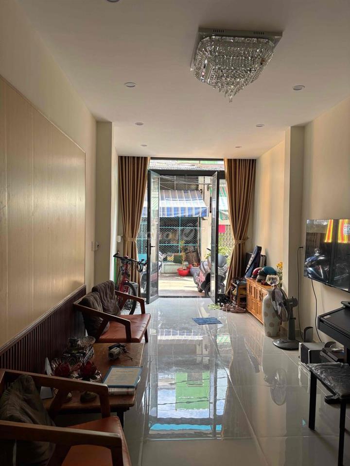 Chính chủ BN khu phân lô, hẻm 5m, 2 tầng, 38/43m2, 2 PN, 2 WC nhà mới