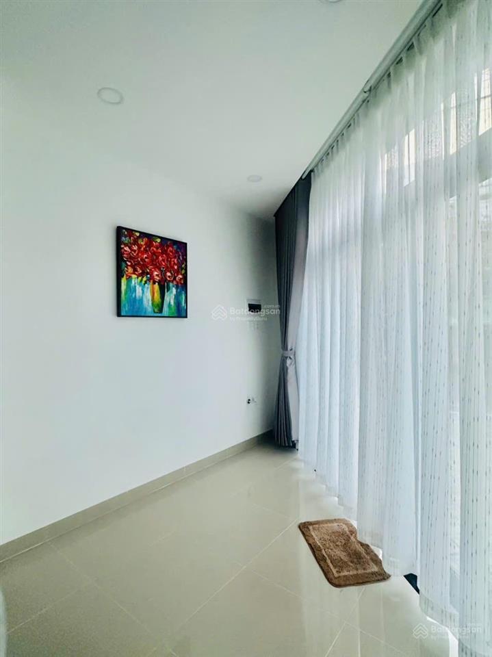 Bán căn góc 2 mặt tiền vị trí đẹp trung tâm  giá 8 tỷ 8  tp nha trang