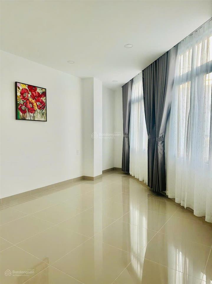 Bán căn góc 2 mặt tiền vị trí đẹp trung tâm  giá 8 tỷ 8  tp nha trang