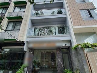 Giá tốt  khách sạn sát biển trần phú, phường lộc thọ, nha trang. giá hạ chỉ còn 26,5 tỷ