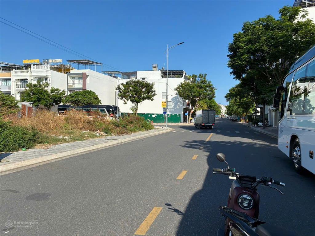 Săn hàng hiếm lô đất sổ hồng duy tại mặt tiền đường số 13, lê hồng phong 2 (đường rộng 17m)