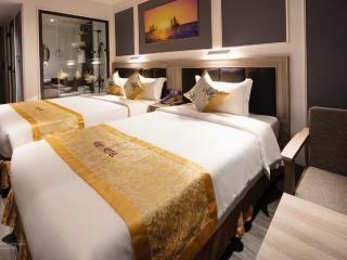 Bán gấp khách sạn mặt biển trần phú nha trang, vị trí kim cương, 211,5m2, giá 189 tỷ