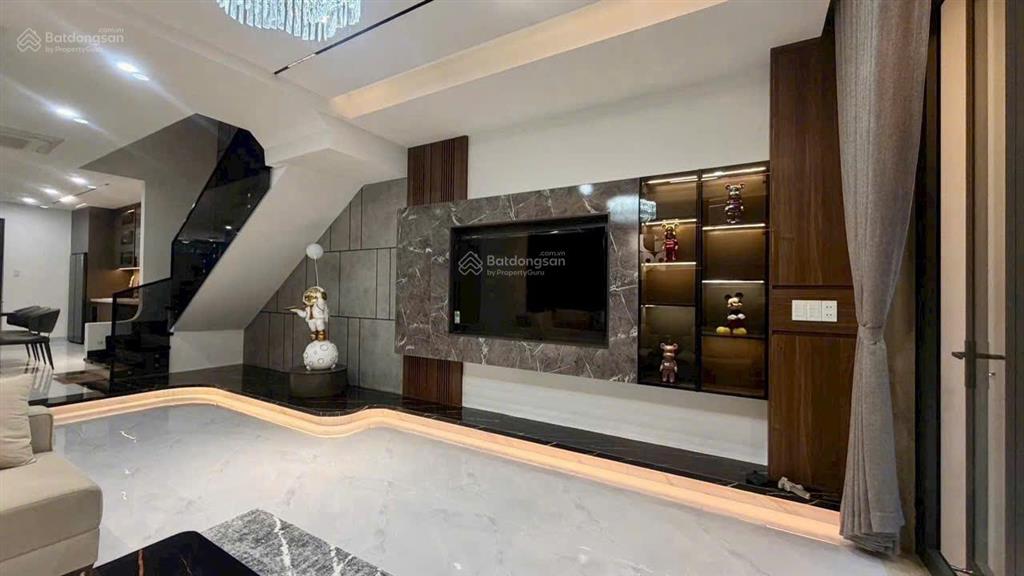 Siêu phẩm nhà phố gói 5 mỹ gia  full nội thất cao cấp  có thang máy.  ngay 0911 906 ***