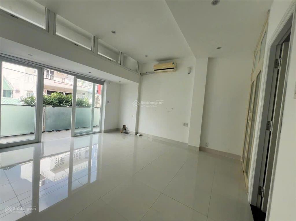 Bán biệt thự mini trung tâm tp. nha trang gần biển, gần chợ đầm.  0911 906 ***