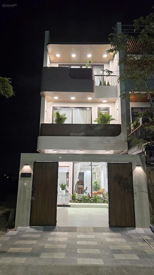Siêu phẩm nhà đẹp kđt mỹ gia gói 5  giá 9,2 tỷ.
đường 94  kđt mỹ gia gói 5  tp nha trang