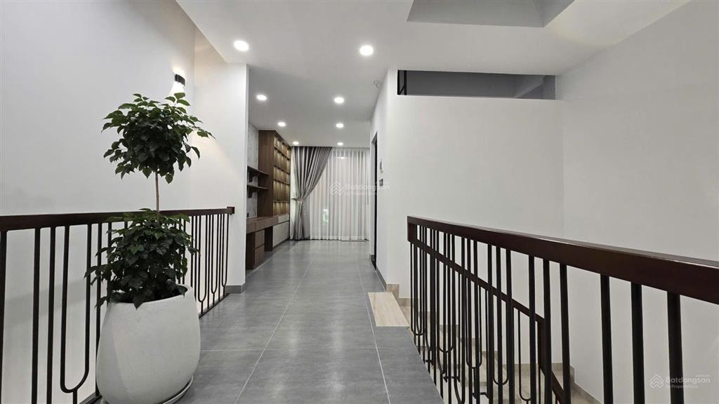 Siêu phẩm nhà đẹp kđt mỹ gia gói 5  giá 9,2 tỷ.
đường 94  kđt mỹ gia gói 5  tp nha trang