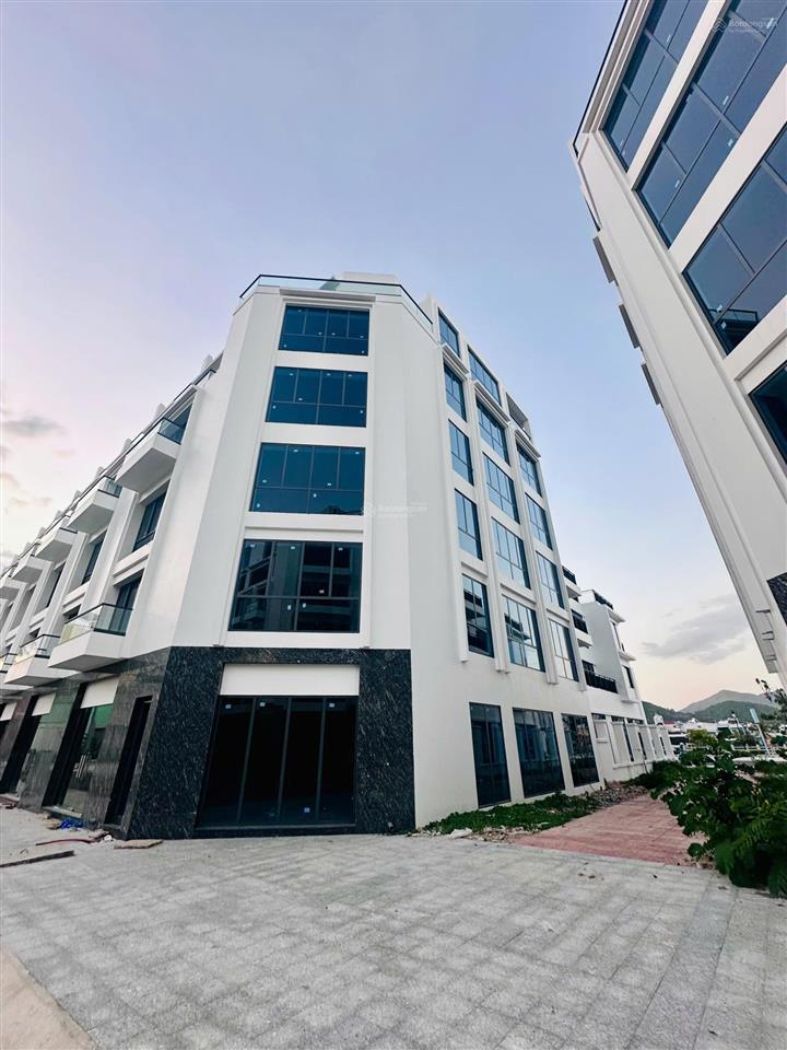 Bán  nhà góc 5 tầng  xây thô khu dự án cồn tân lập  nha trang