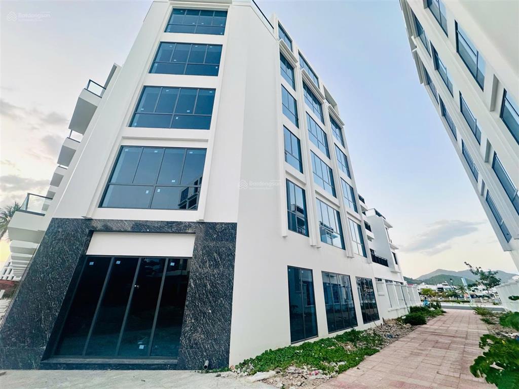 Bán  nhà góc 5 tầng  xây thô khu dự án cồn tân lập  nha trang