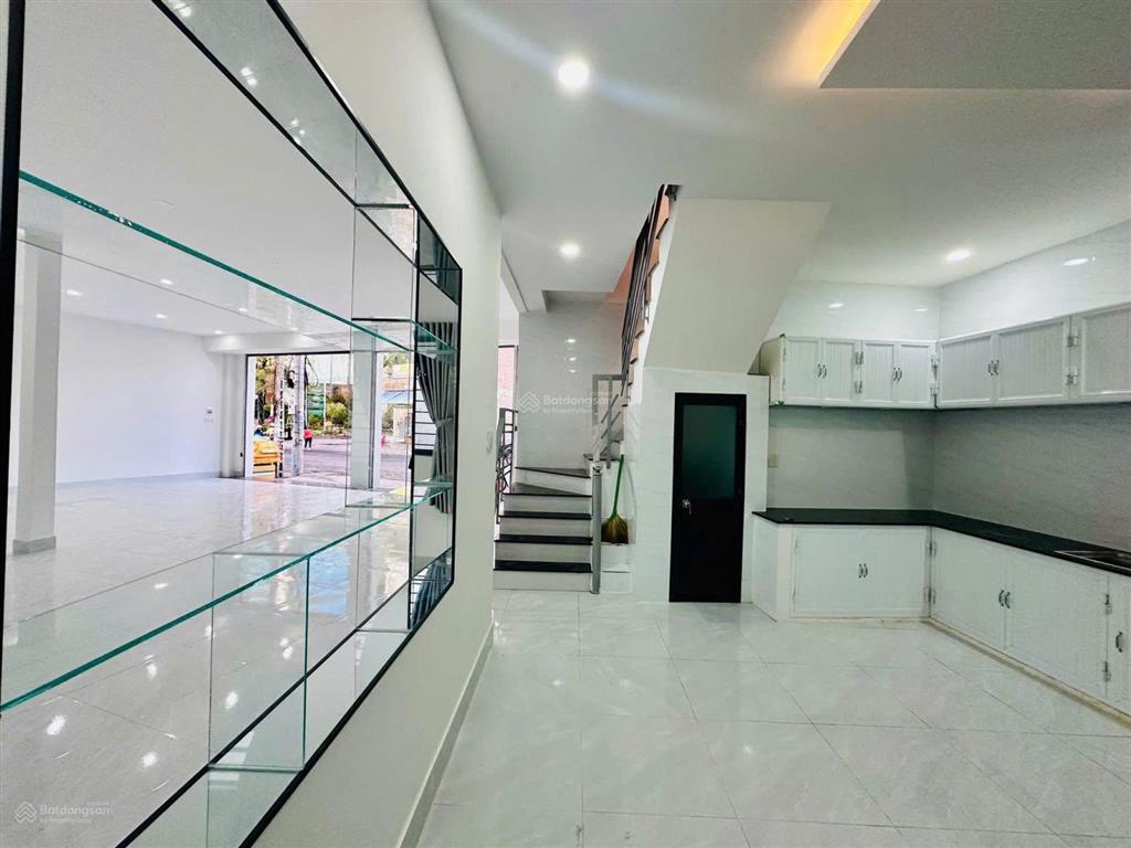 Bán nhà 3 mặt tiền dương hiến quyền gần biển giá tham khảo tốt trong khu vực (lvcc)