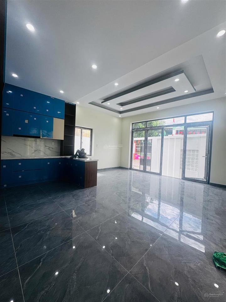 Chủ cần bán gấp nhà căn góc phường tây nha trang, cách 23/10 chỉ 50m, 4,29 tỷ còn thương lượng