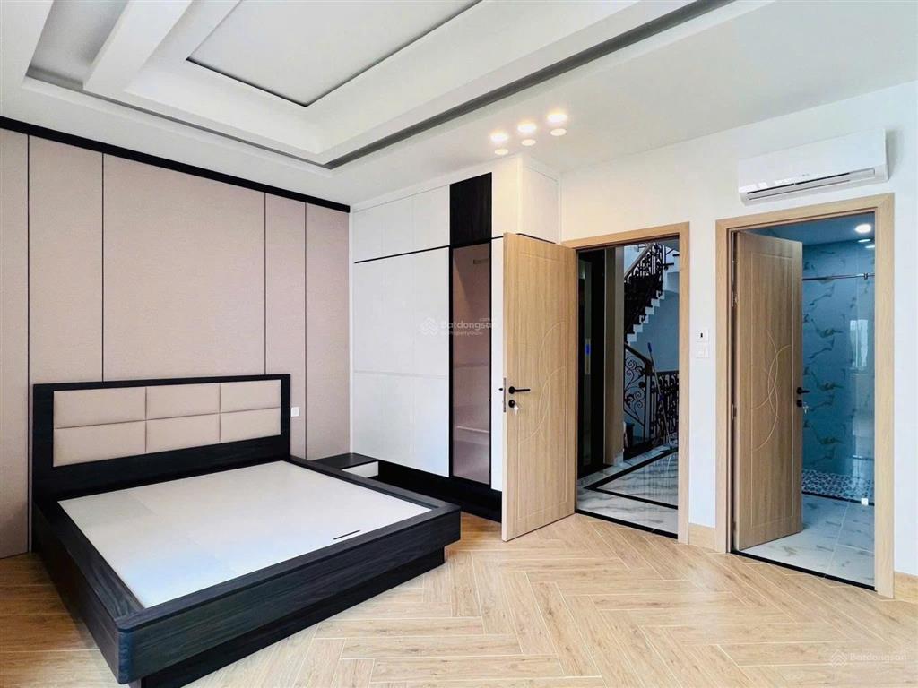 Bán nhà tân cổ điển 3 tầng mới 100% có thang máy full nội thất cao cấp hà quang 2