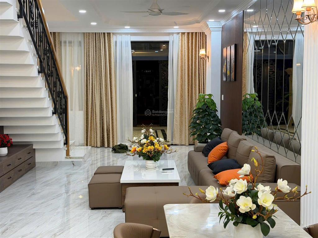Lvcc nhà 3 tầng kđt hà quang 2 siêu đẹp, 100m2, hướng tây nam, thiết kế hiện đại, đã hoàn công