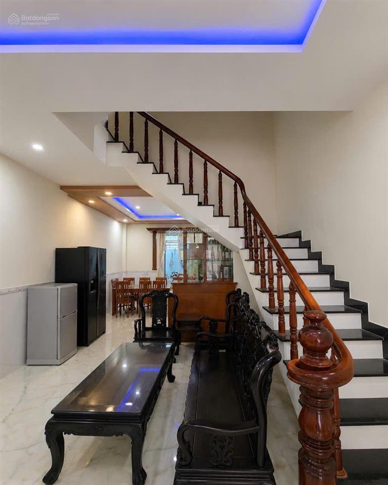 Bán nhà 3 tầng kđt hà quang 1, sổ hồng hoàn công, 80m2, giá 8,6 tỷ.  minh tiến 0911 906 ***