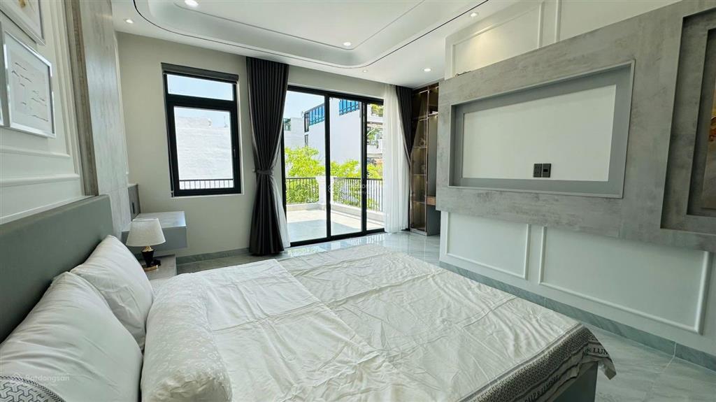 Nhà đẹp 3 tầng mới xây mỹ gia gói 5. gần sông quán trường 2 mặt thoáng, hạ giá còn 8,9 tỷ